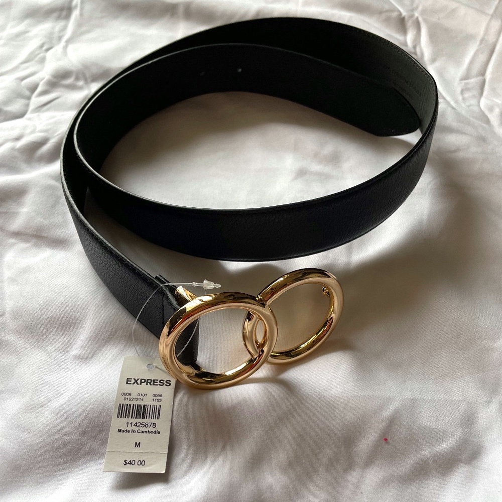 Express belt w/ gold buckle